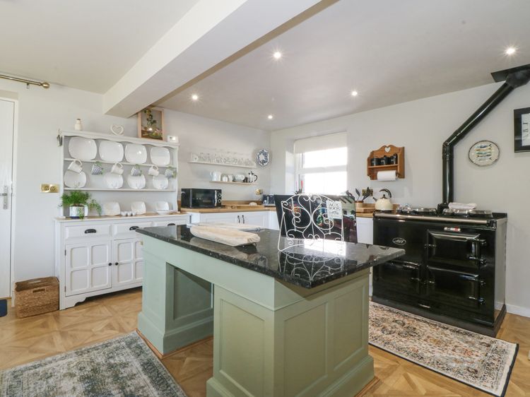 Holly Cottage, listing photograph 12
