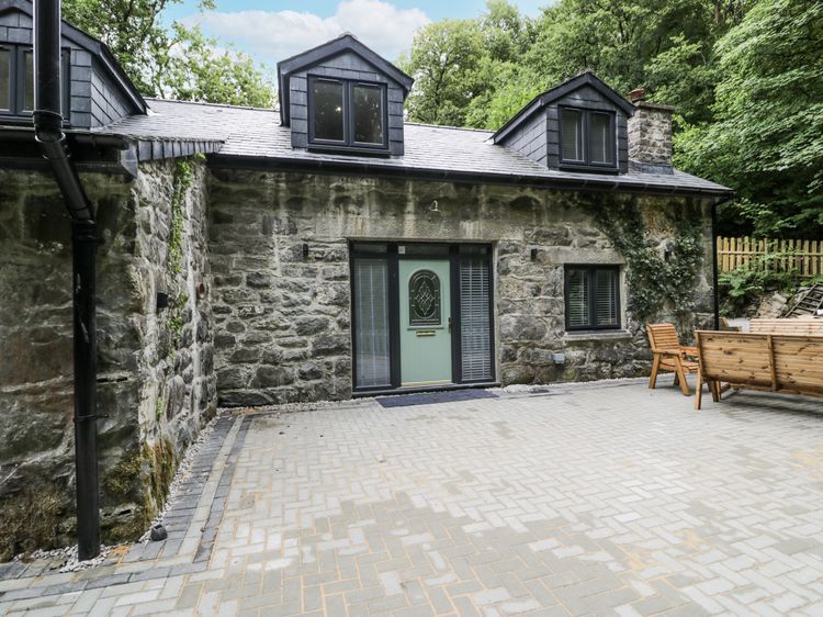 Old Power House, listing photograph 2