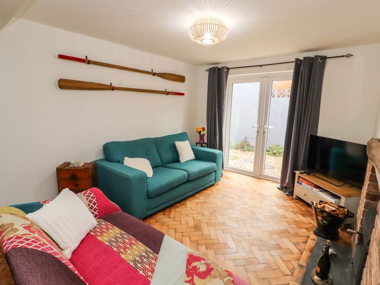Seahaven, listing photograph 3