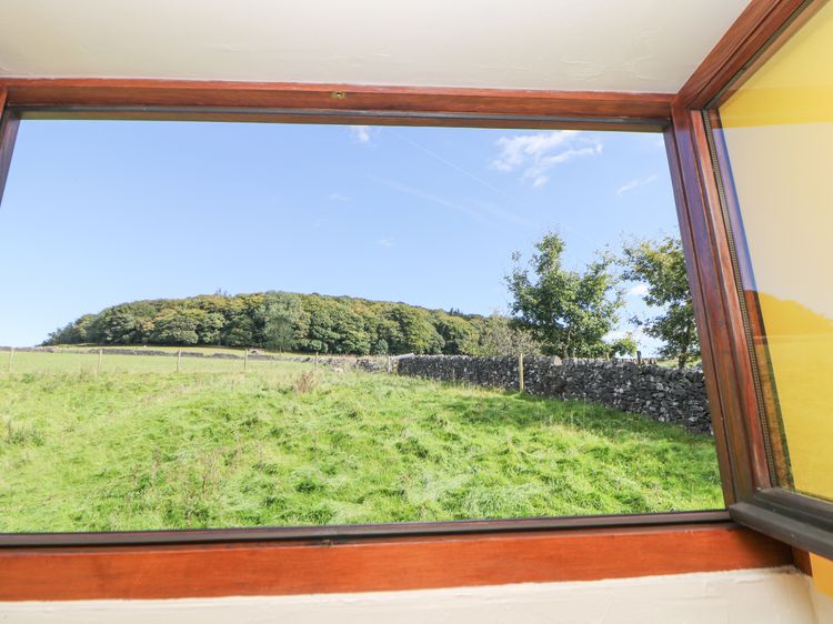 Courtyard Cottage, listing photograph 12
