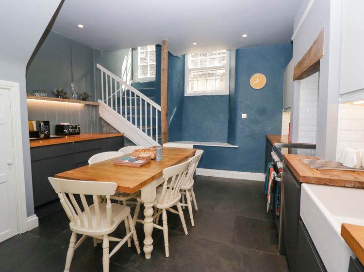 Unicorn Cottage, listing photograph 10