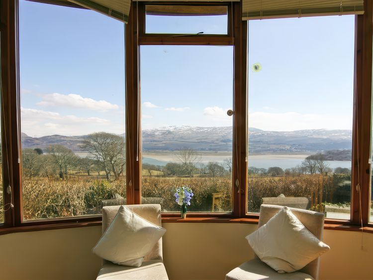 Artist's Cottage, listing photograph 9