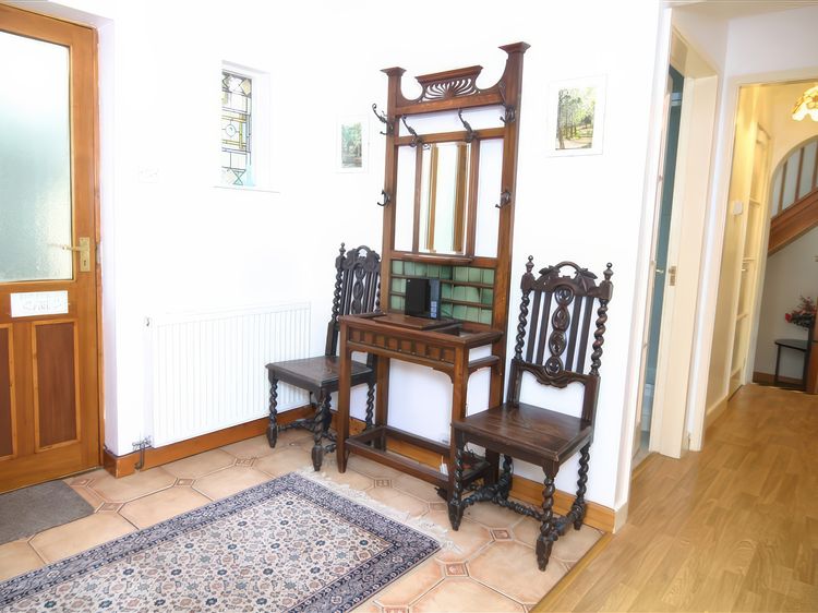 Artist's Cottage, listing photograph 10