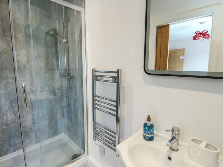 36 Parc Delfryn, listing photograph 10