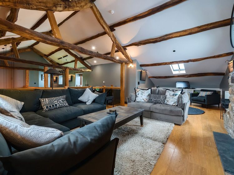 Three Peaks Barn, listing photograph 11
