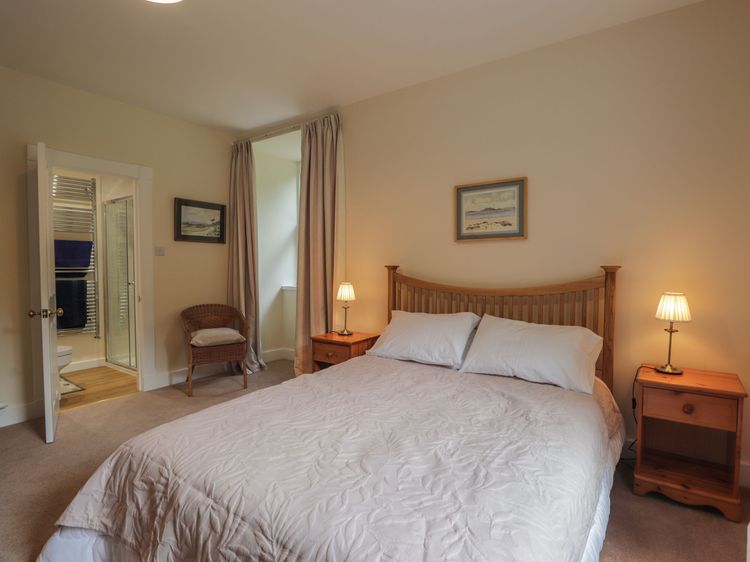 Gunroom Cottage, listing photograph 12