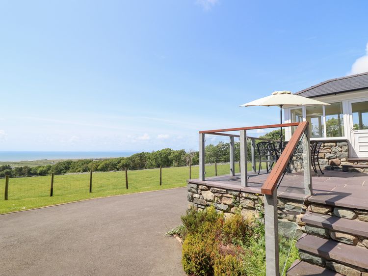 Ysgubor Newydd Parc Isaf, listing photograph 3
