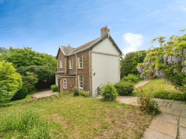 Gweryl Lodge, listing photograph 4