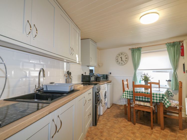 Coniston Cottage, listing photograph 4