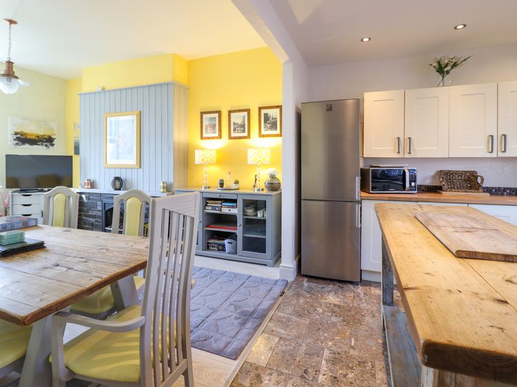 Hendre, listing photograph 10