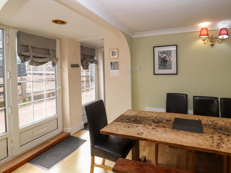 Brews Cottage, listing photograph 6
