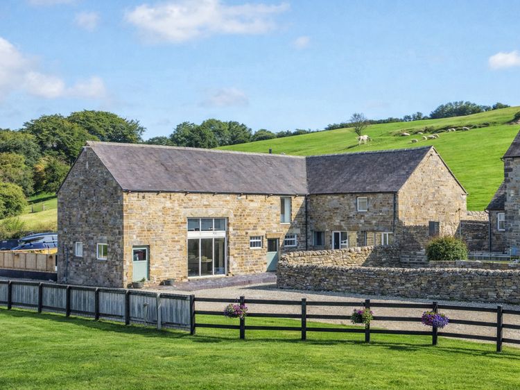 Pastures Barn