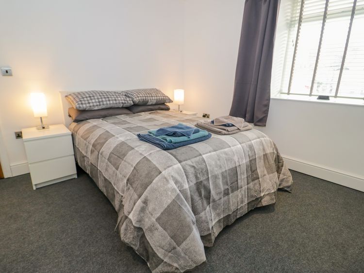 Apartment 1, listing photograph 11