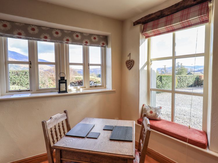 Squirrel Cottage, listing photograph 9