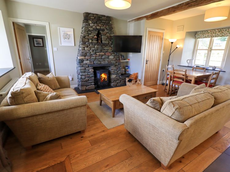Fox Howe, listing photograph 4