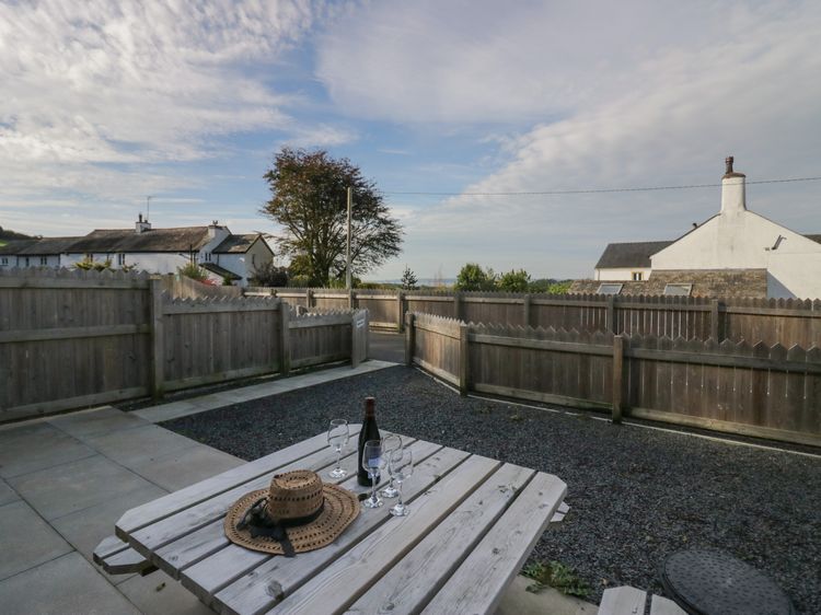 Edgemere Retreat, listing photograph 2