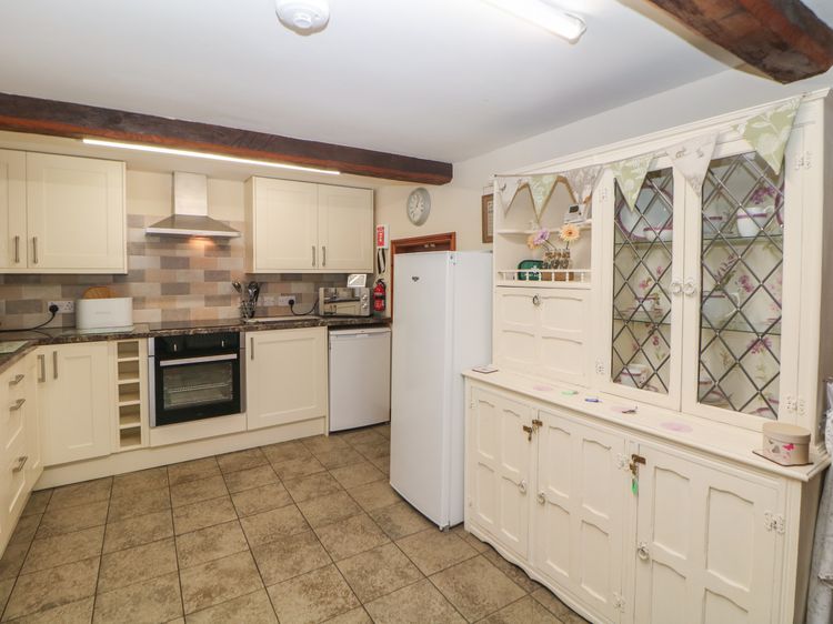 Old Hall Cottages, listing photograph 9