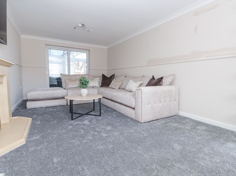 9 Beckett Close, listing photograph 5