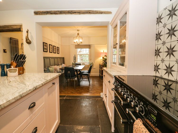Pear Tree Cottage, listing photograph 10