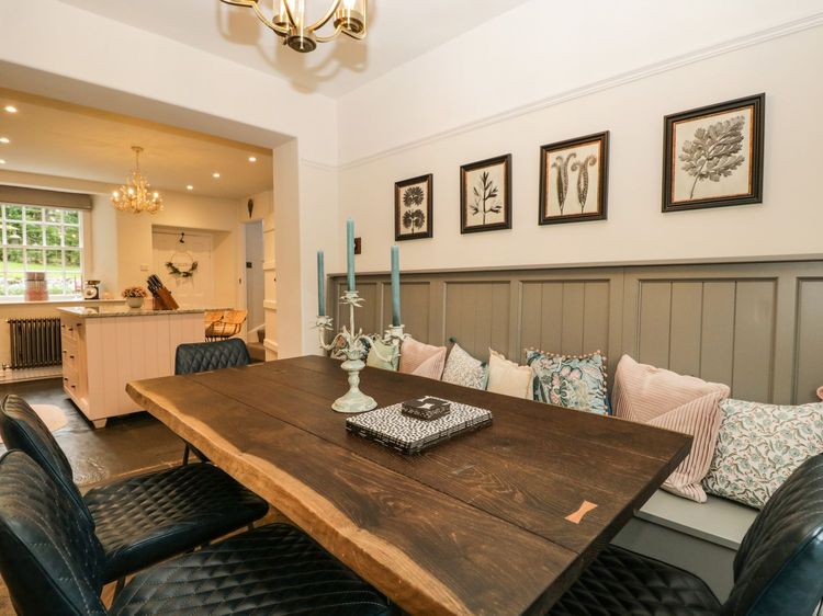 Pear Tree Cottage, listing photograph 12