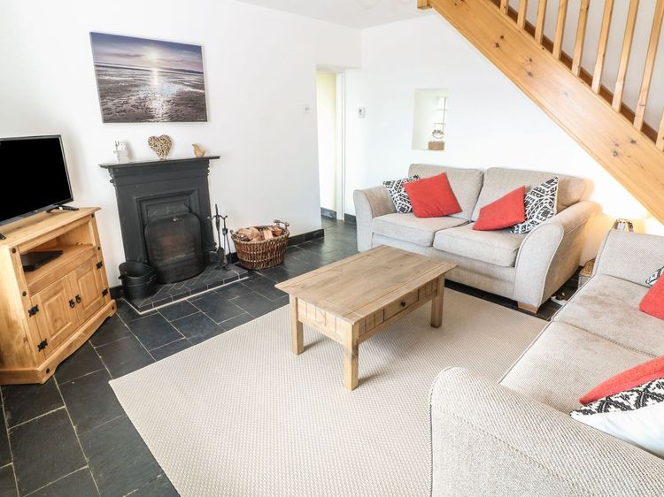 Bryn Uchaf, listing photograph 4