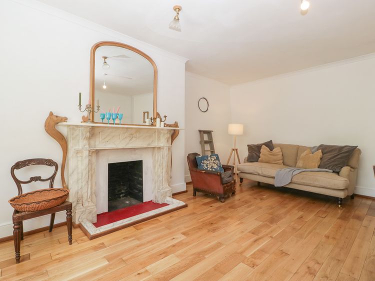 Cefn Campstone, listing photograph 12