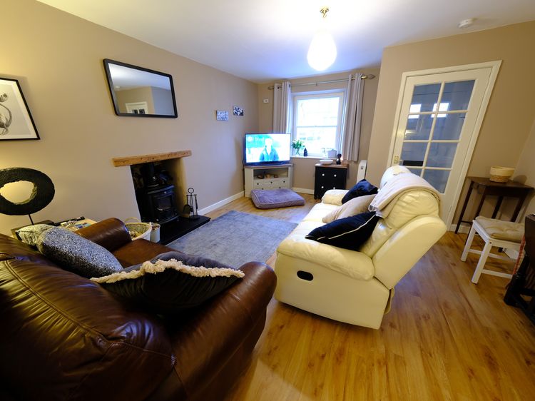 Rose Cottage, listing photograph 3