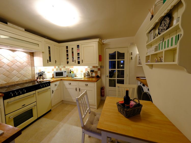 Rose Cottage, listing photograph 7