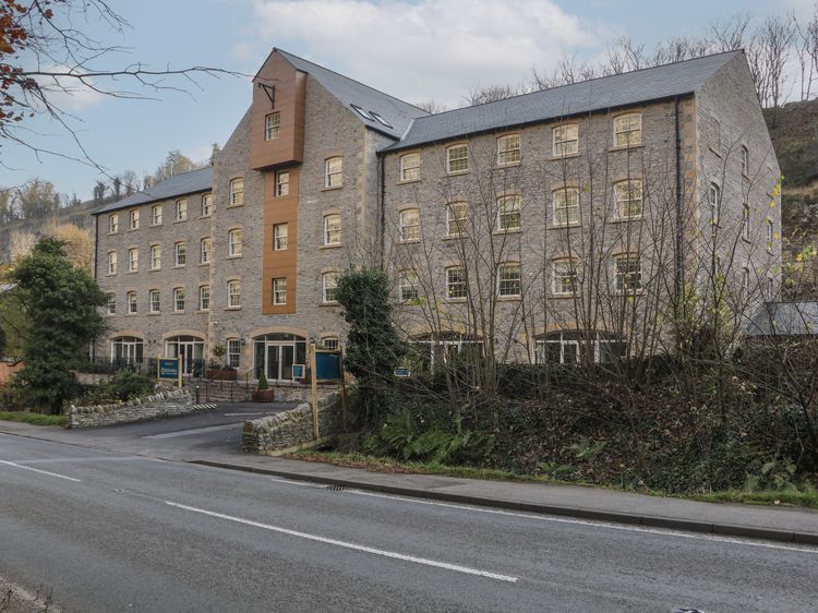 2 Rock Mill Holiday Apartments, listing photograph 2