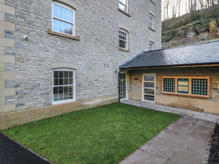 2 Rock Mill Holiday Apartments, listing photograph 4