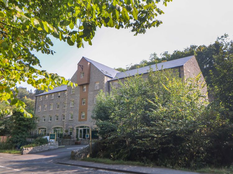 28 Rock Mill Holiday Apartments, listing photograph 2
