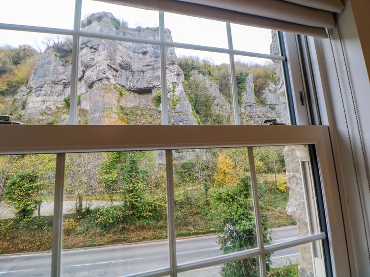 28 Rock Mill Holiday Apartments, listing photograph 10