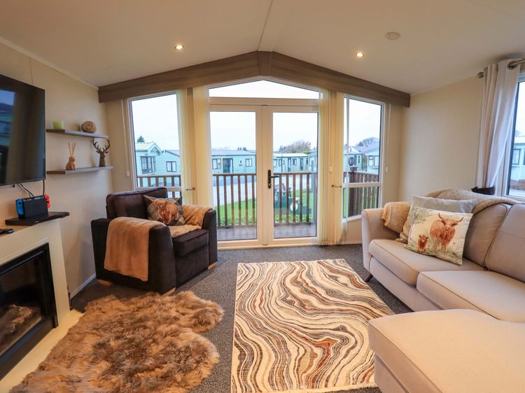 Highlands Way Lodge, listing photograph 4