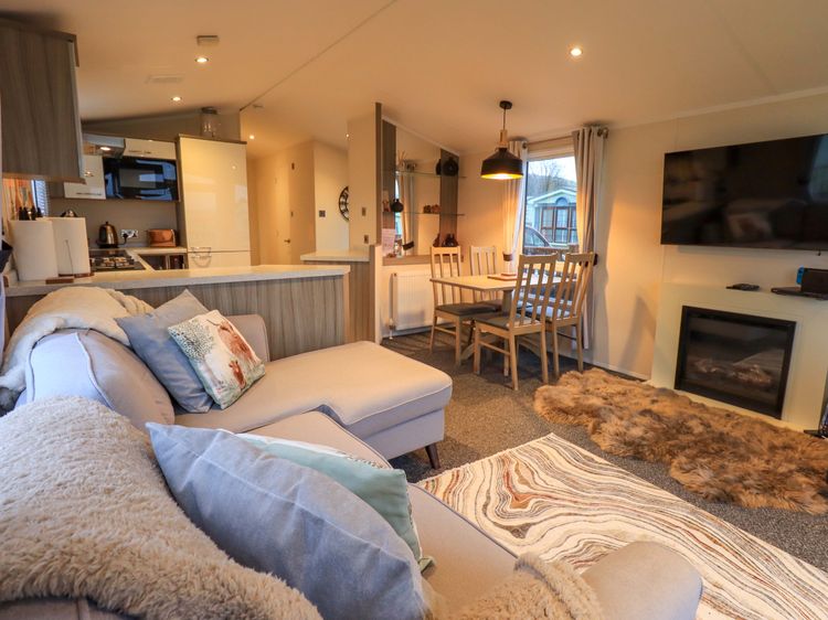 Highlands Way Lodge, listing photograph 6