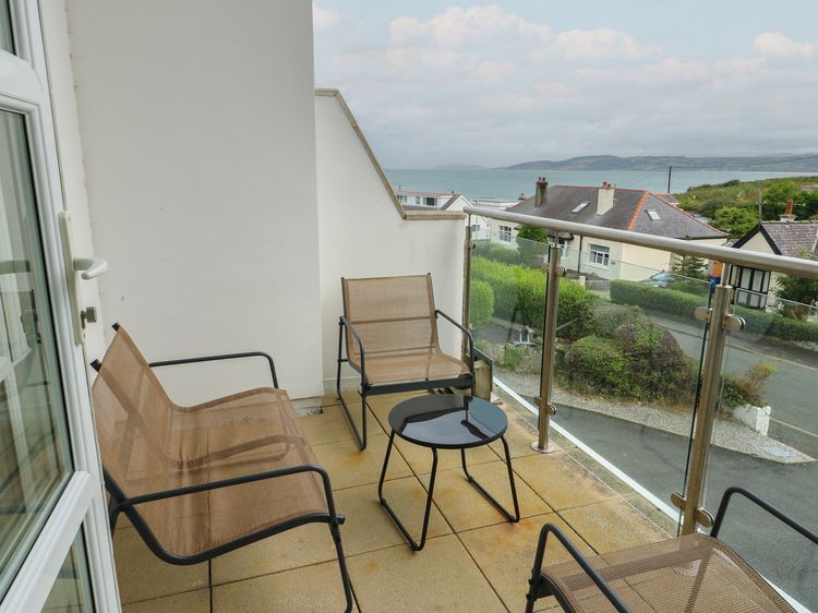 Seaview, listing photograph 4