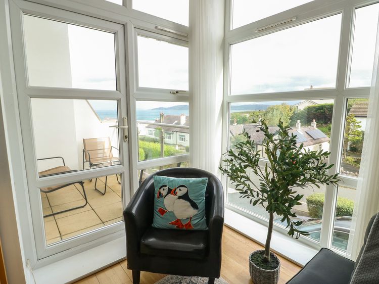 Seaview, listing photograph 5