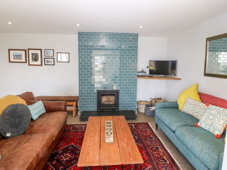 Forest Lodge, listing photograph 6