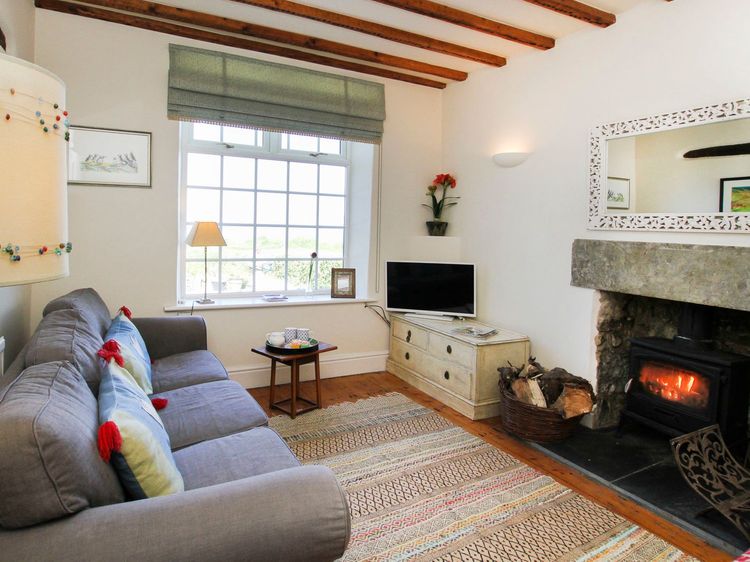 Goleufryn, listing photograph 8