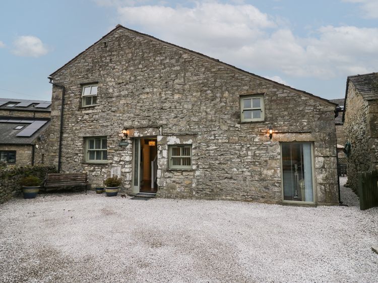 Lady Barn