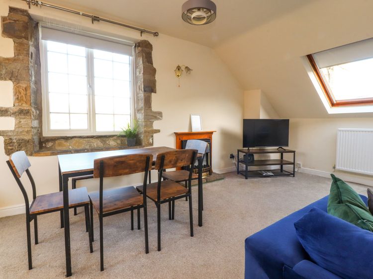 Mearbeck Apartment, listing photograph 8