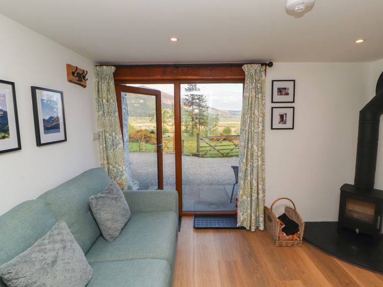 Wren's Nest, listing photograph 3