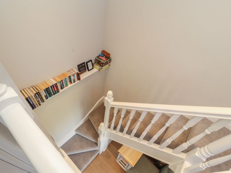 Wren's Nest, listing photograph 12