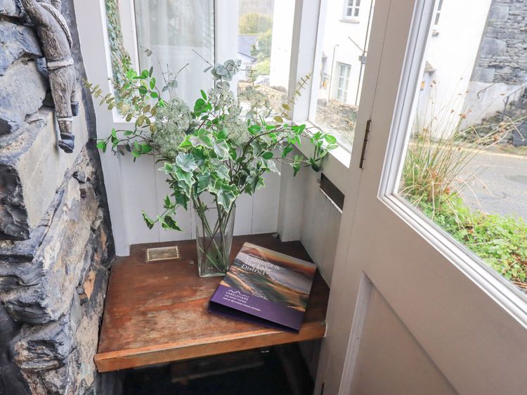 Silverhow Cottage, listing photograph 3