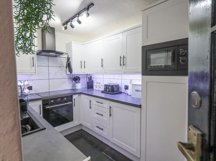 Silverhow Cottage, listing photograph 11
