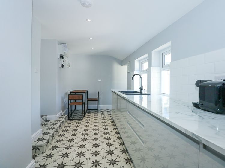 The Fir Grove Annex, listing photograph 8