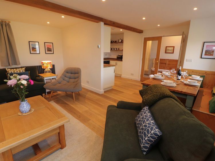 Bramble Cottage, listing photograph 8