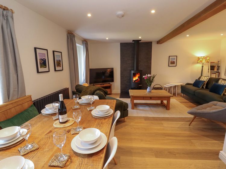 Bramble Cottage, listing photograph 9