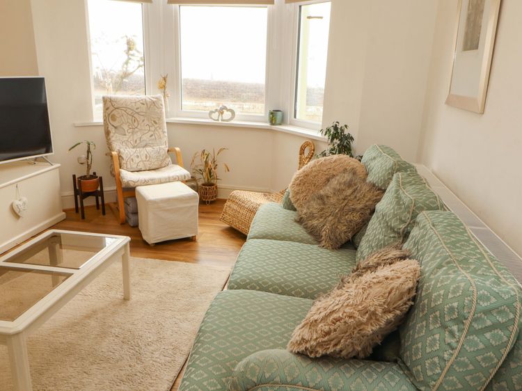 2 The Crescent, listing photograph 8