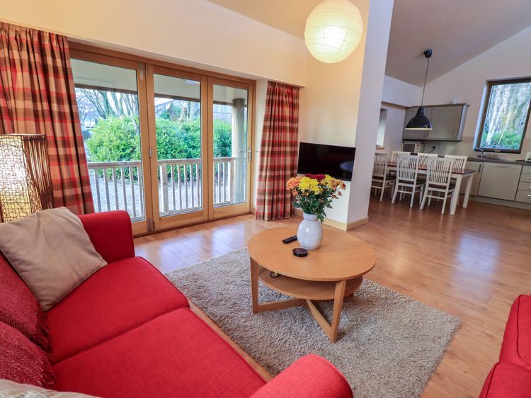 Larch Lodge, listing photograph 4