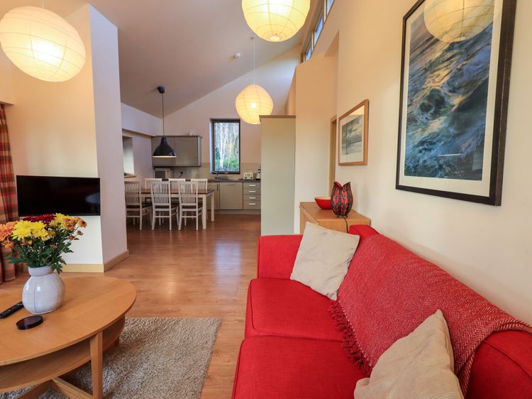 Larch Lodge, listing photograph 6